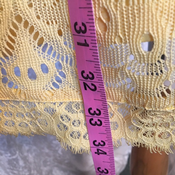 London Times Yellow Lace Dress lined three quarter sleeves Size 4 - Picture 10 of 11